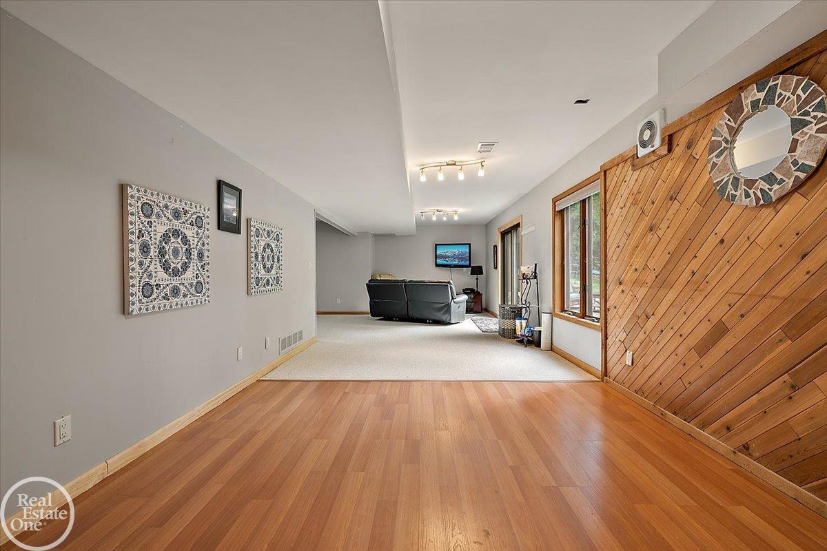 58070 Cyrenus Lane
