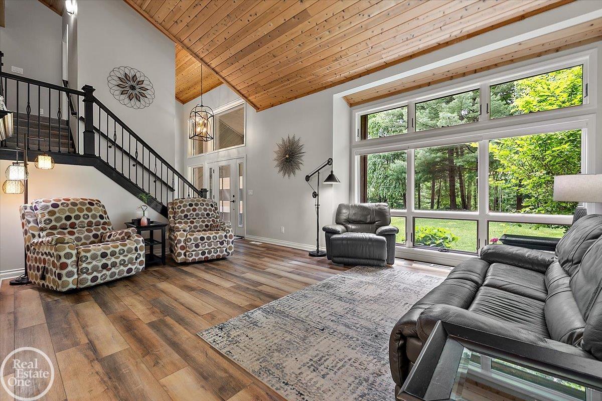 58070 Cyrenus Lane