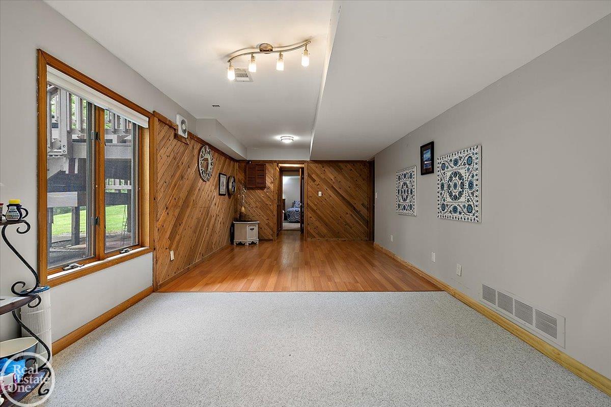 58070 Cyrenus Lane