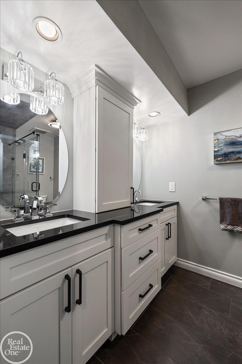 58070 Cyrenus Lane