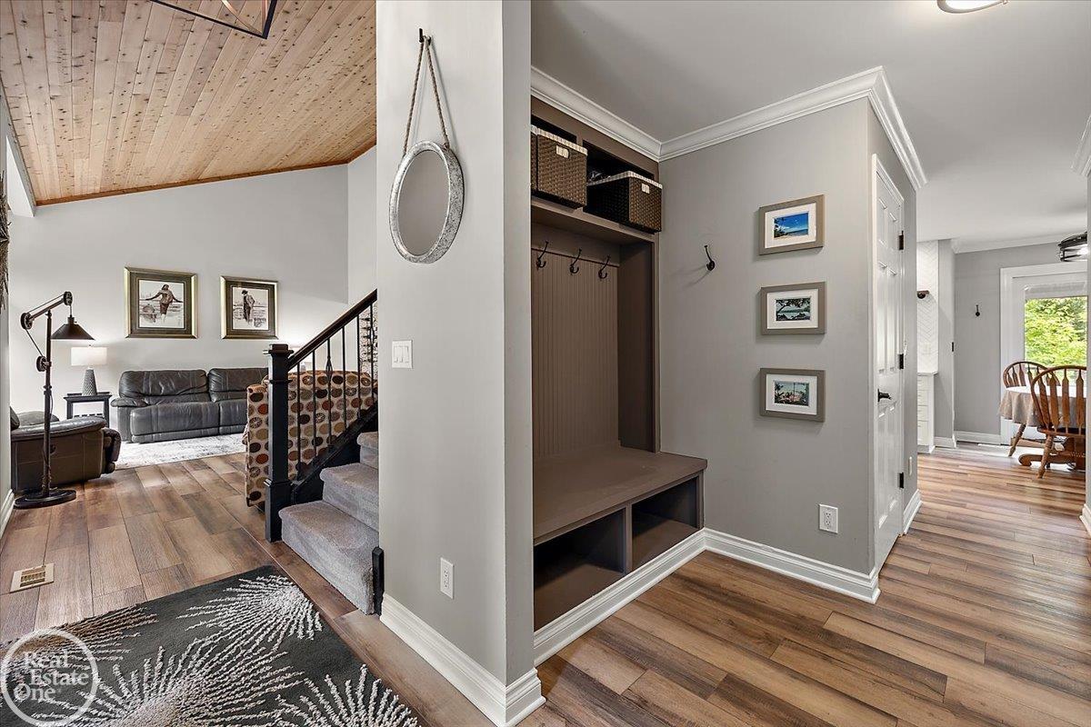 58070 Cyrenus Lane