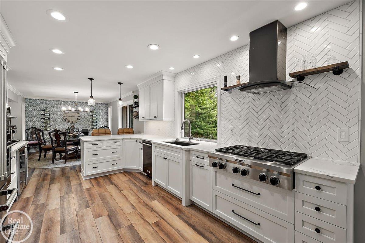 58070 Cyrenus Lane