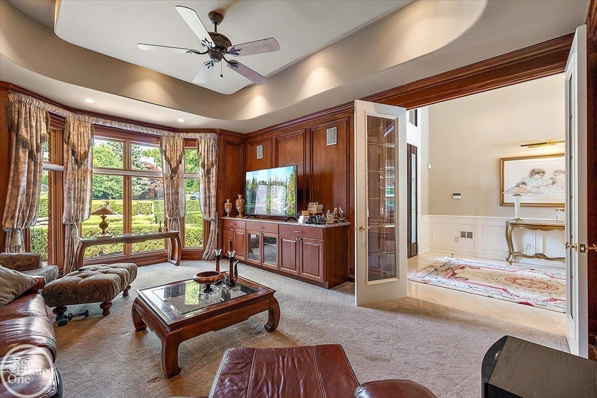 5034 Deer Creek Circle N. Drive