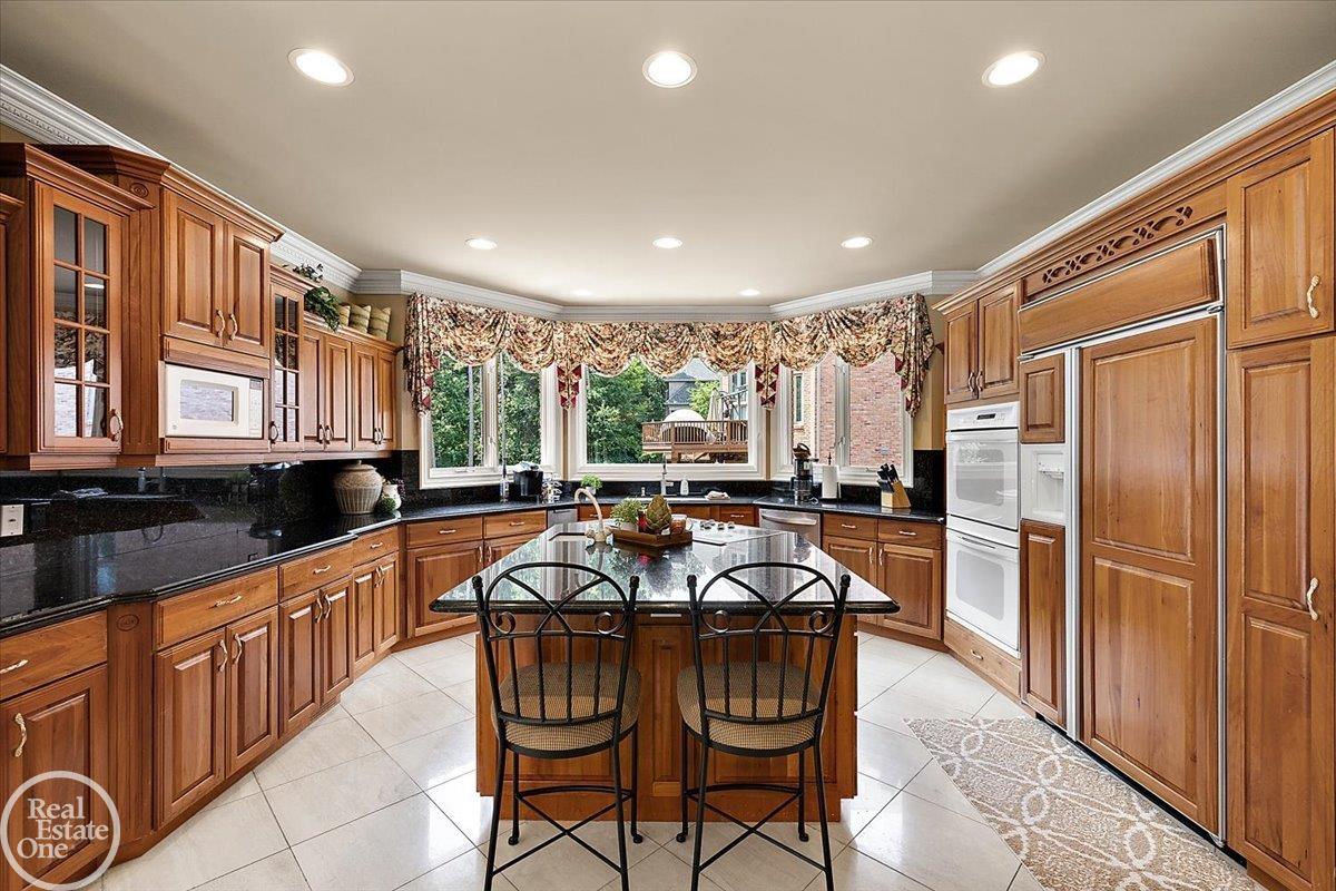 5034 Deer Creek Circle N. Drive