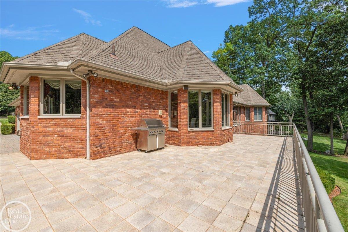 5034 Deer Creek Circle N. Drive