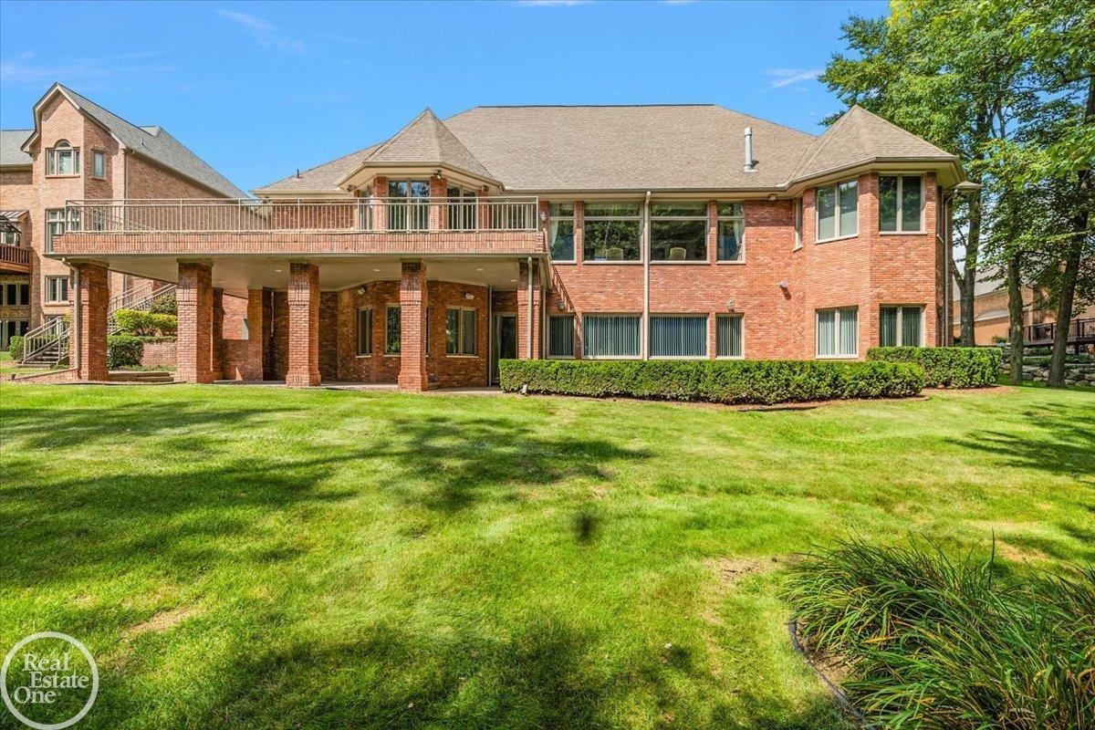 5034 Deer Creek Circle N. Drive