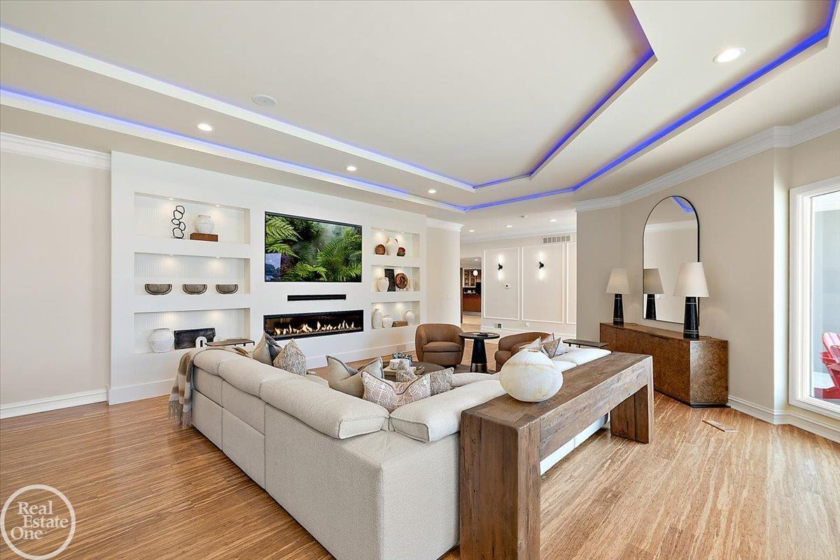 38371 Huron Pointe Drive