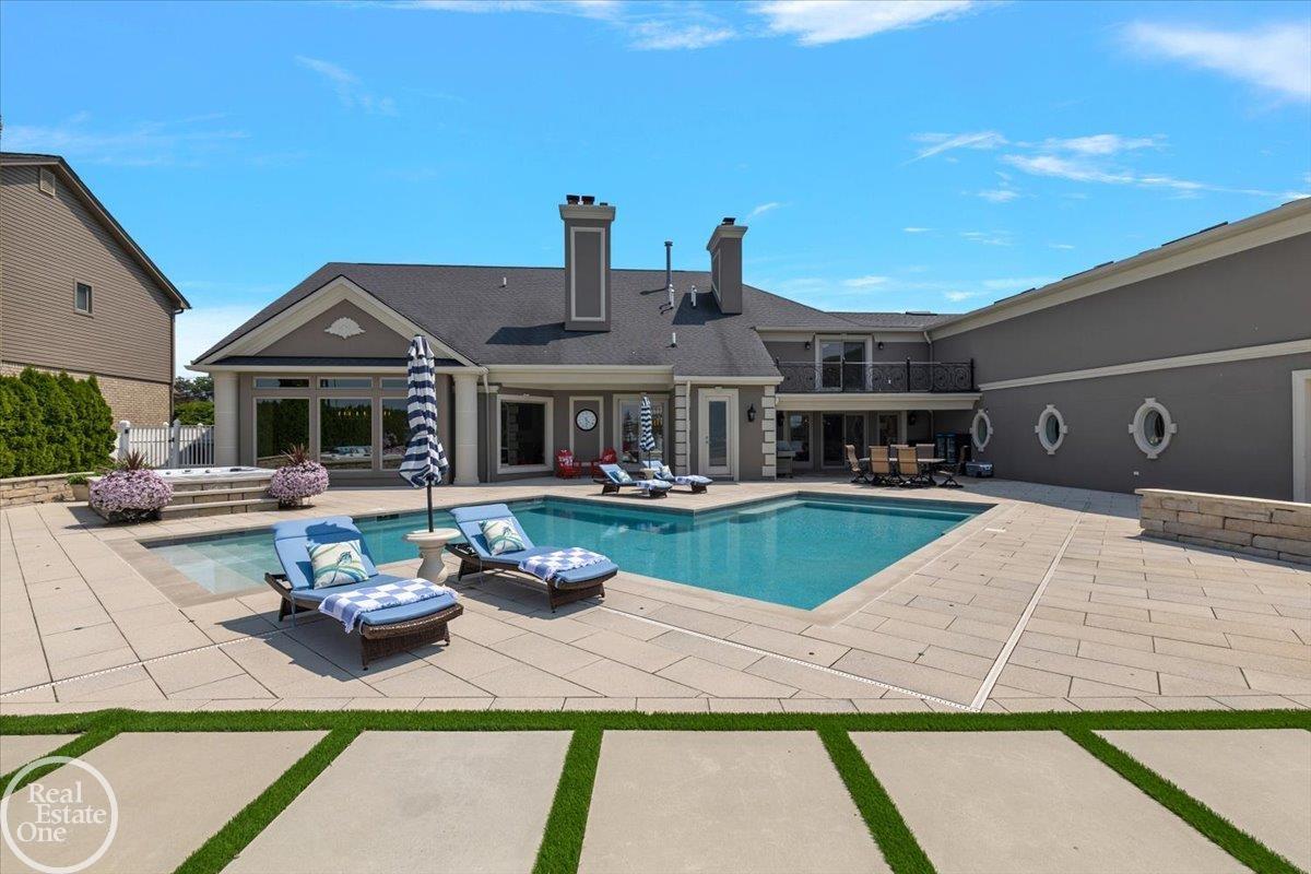 38371 Huron Pointe Drive