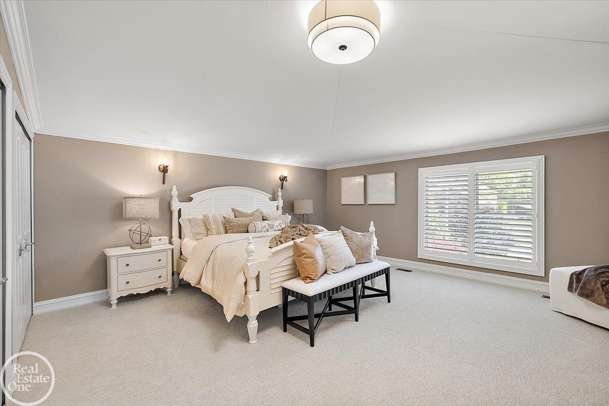 38371 Huron Pointe Drive