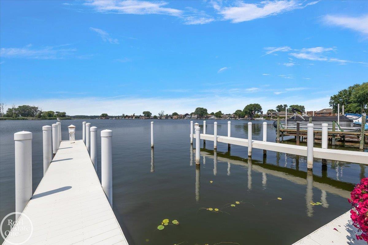 38371 Huron Pointe Drive