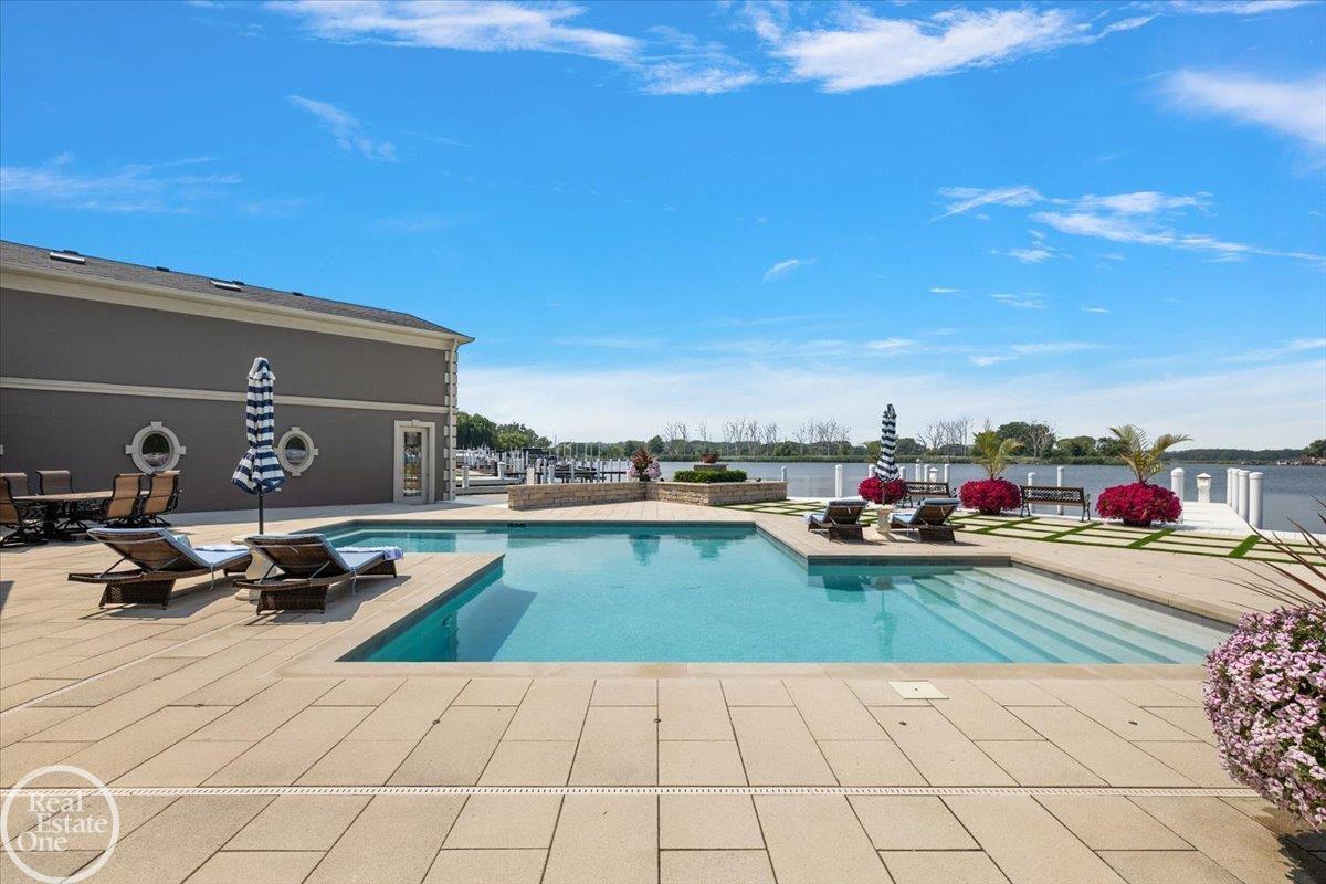 38371 Huron Pointe Drive