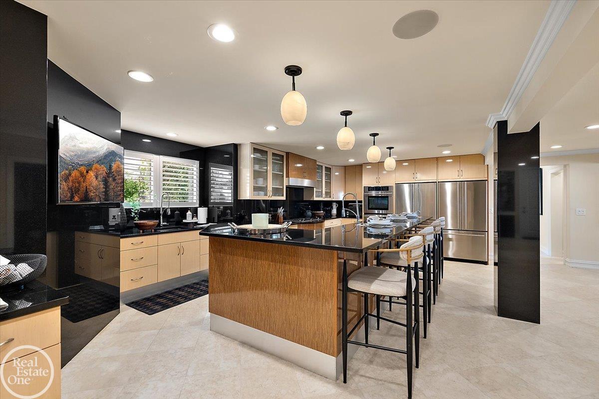 38371 Huron Pointe Drive