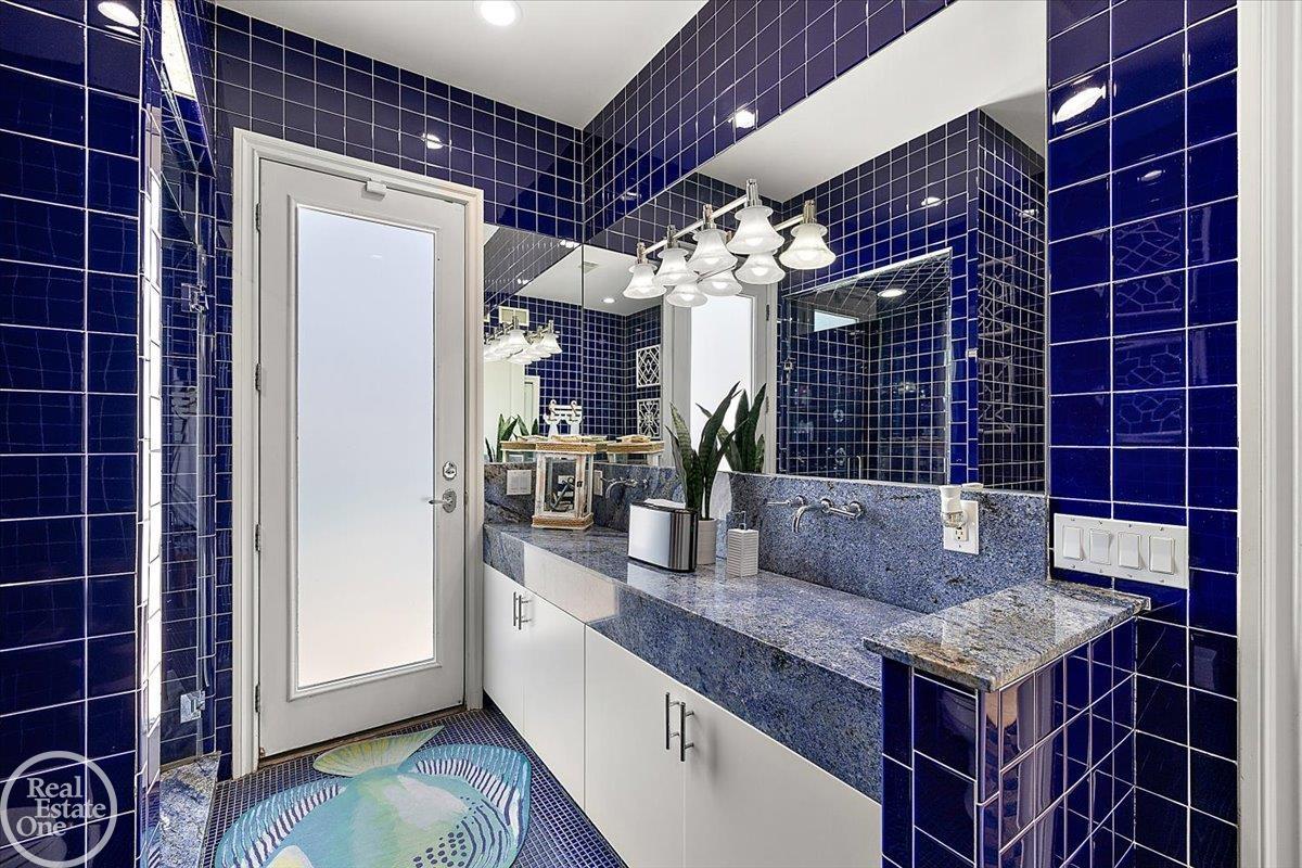 38371 Huron Pointe Drive