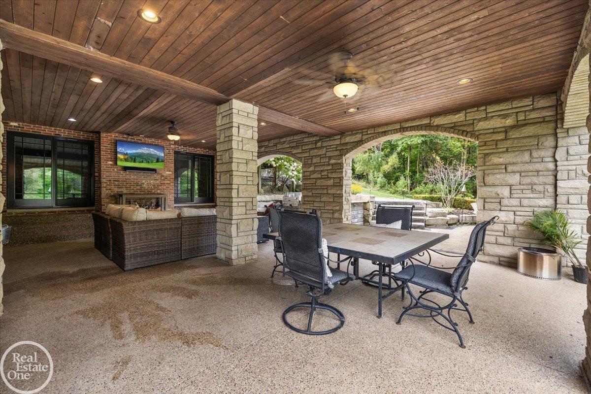 67773 Quail Ridge Drive