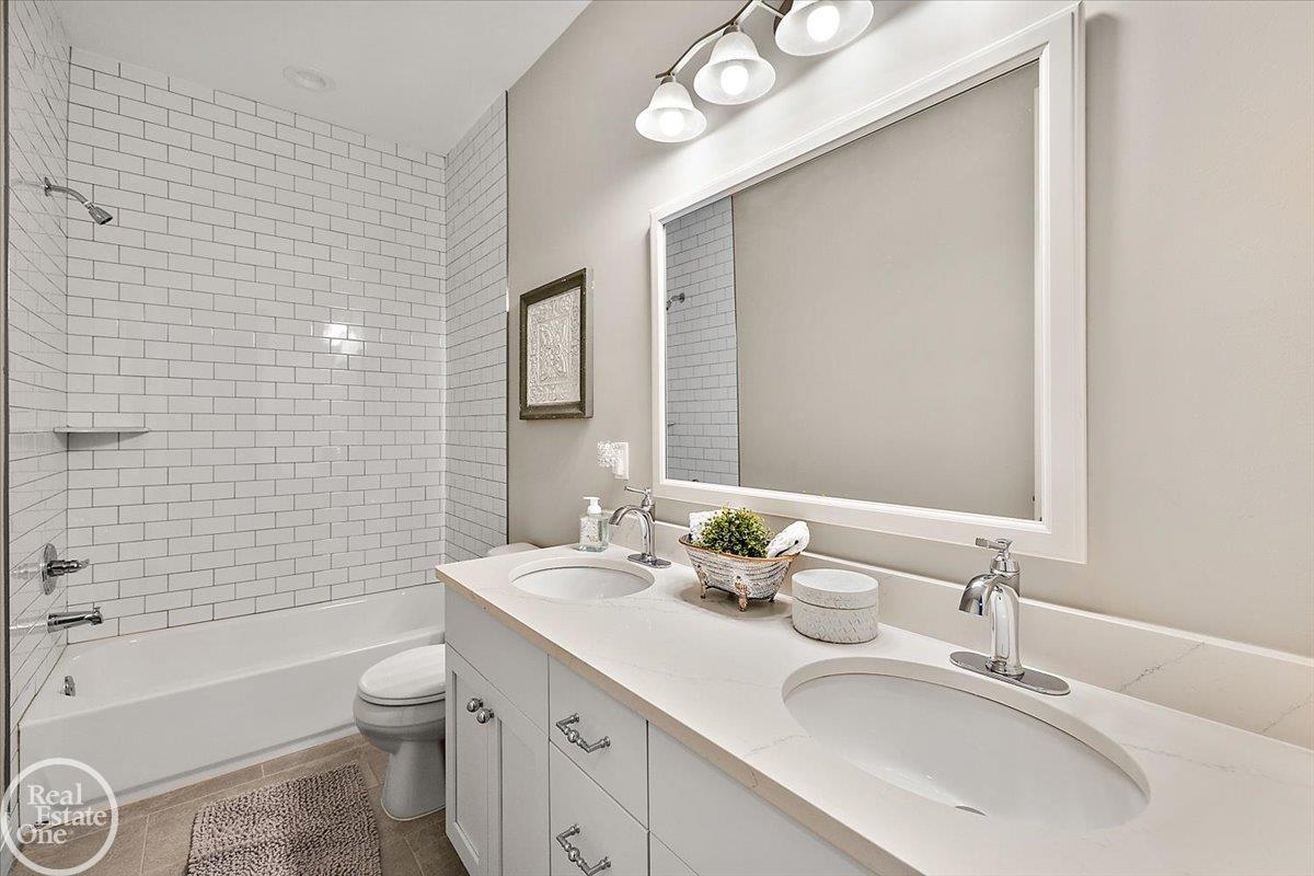 50059 Anita Way N. Drive Unit 8 Unit: Unit #8