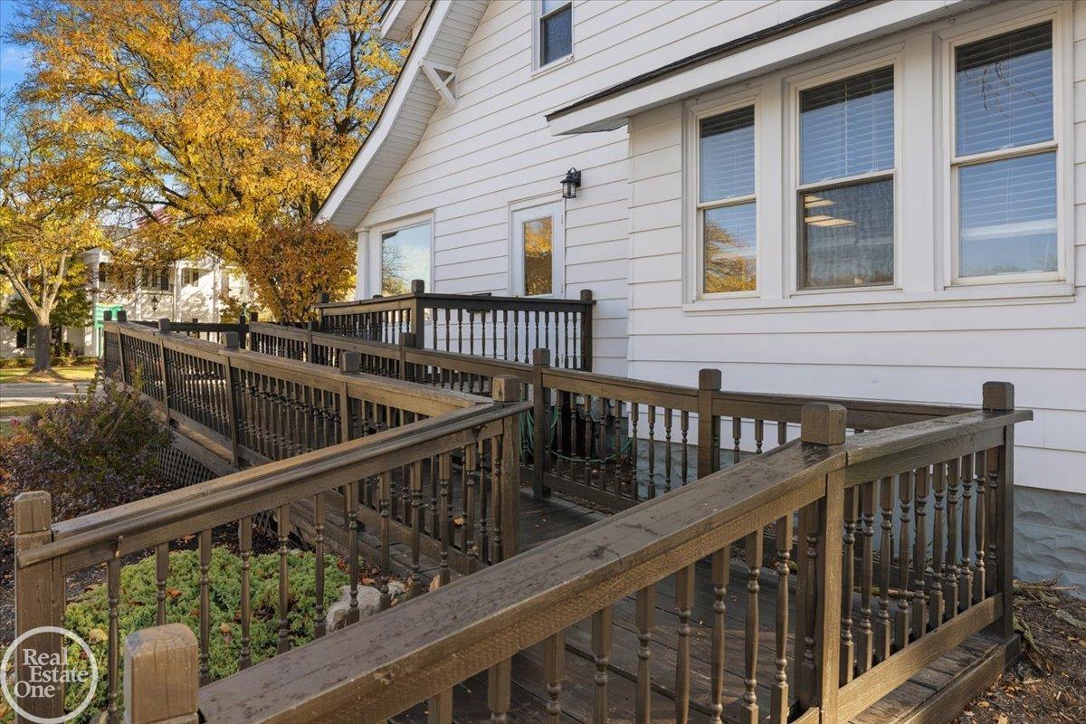 321 W University Drive