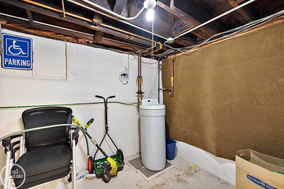 321 W University Drive