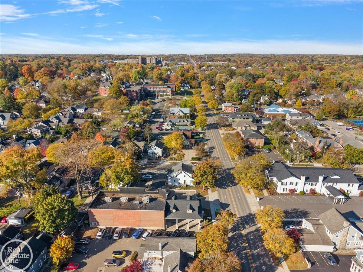 321 W University Drive