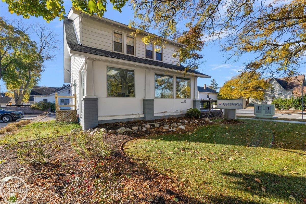 321 W University Drive