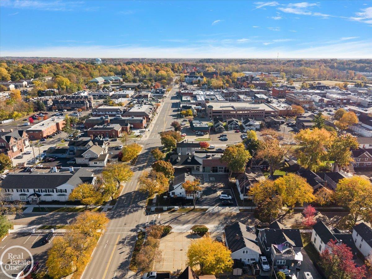 321 W University Drive