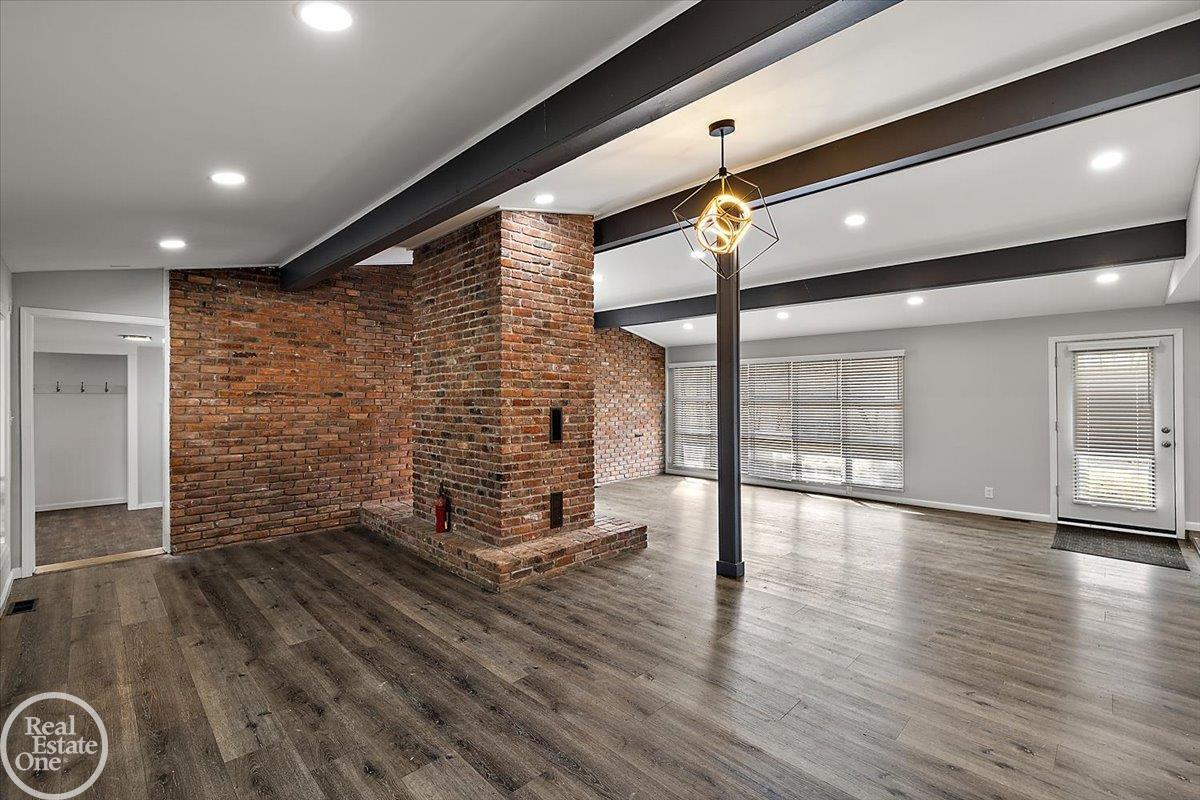 1765 E Predmore Road