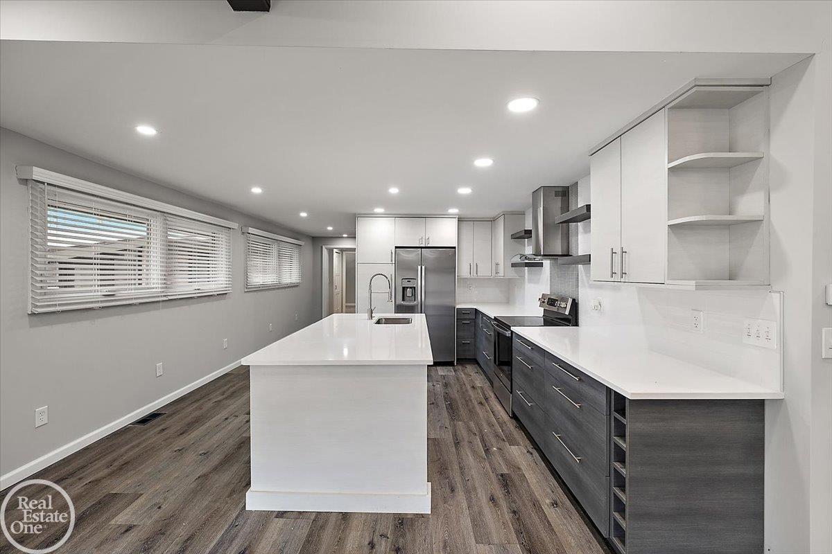 1765 E Predmore Road