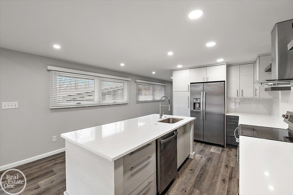 1765 E Predmore Road