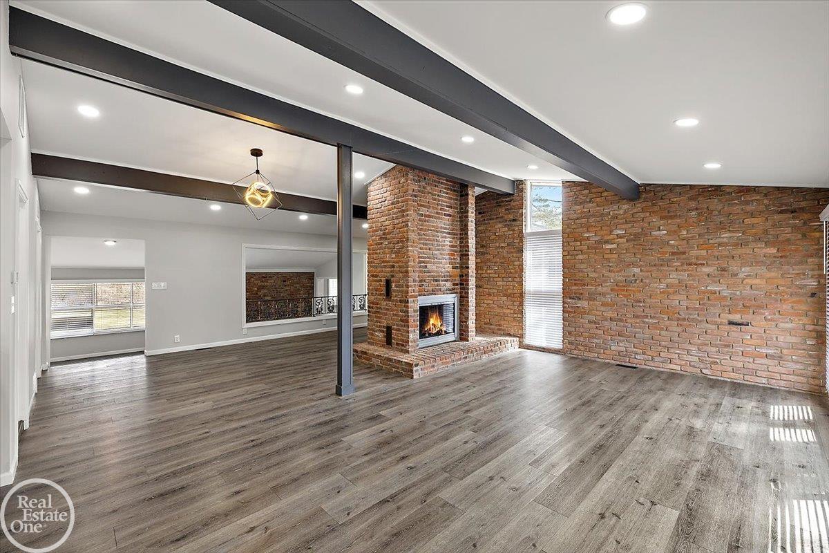 1765 E Predmore Road