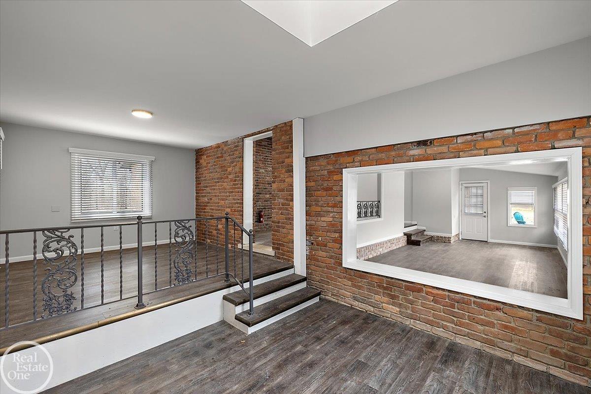 1765 E Predmore Road