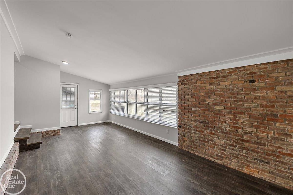 1765 E Predmore Road