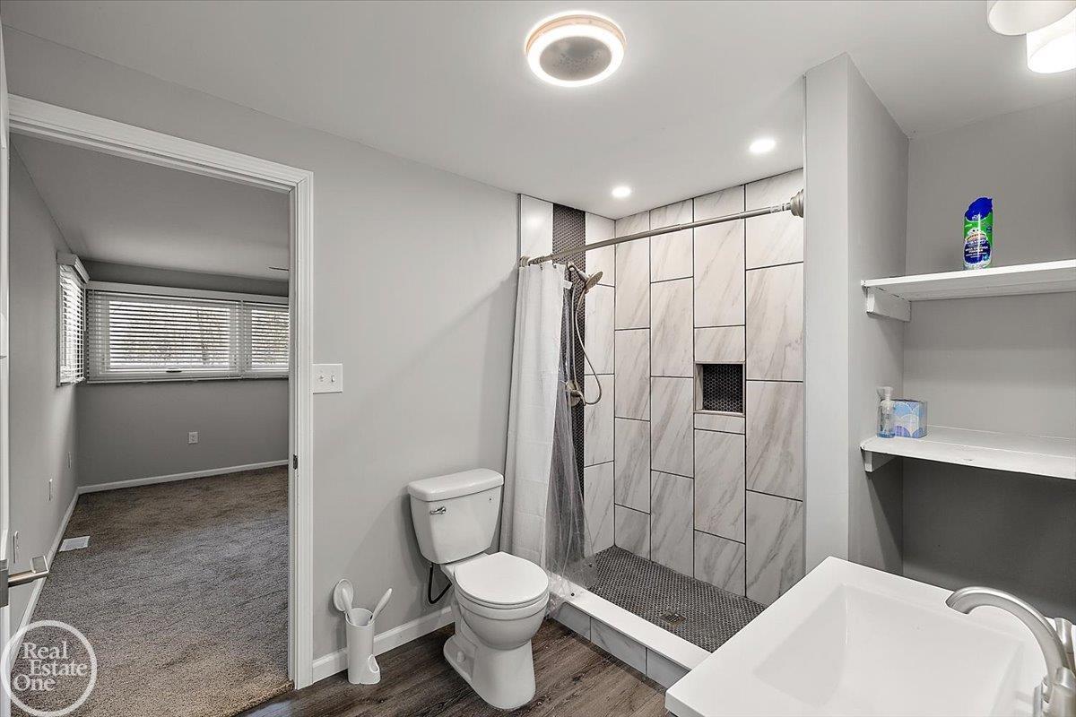 1765 E Predmore Road