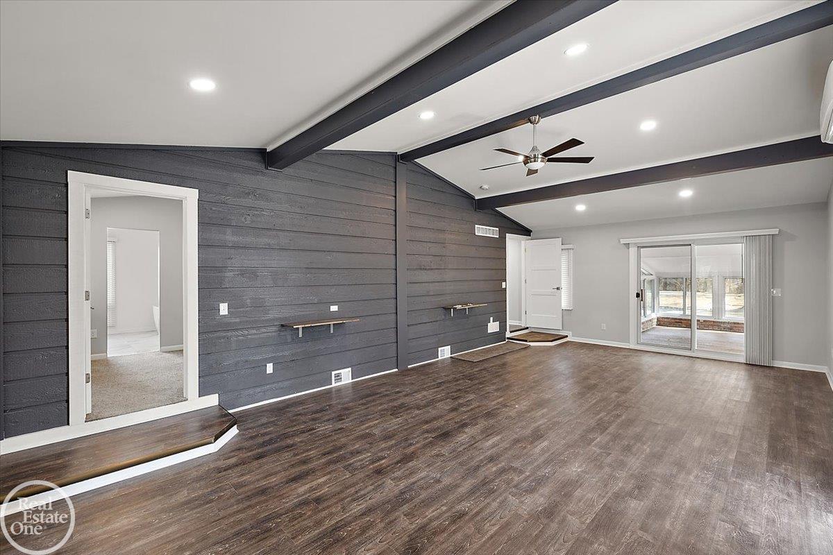 1765 E Predmore Road