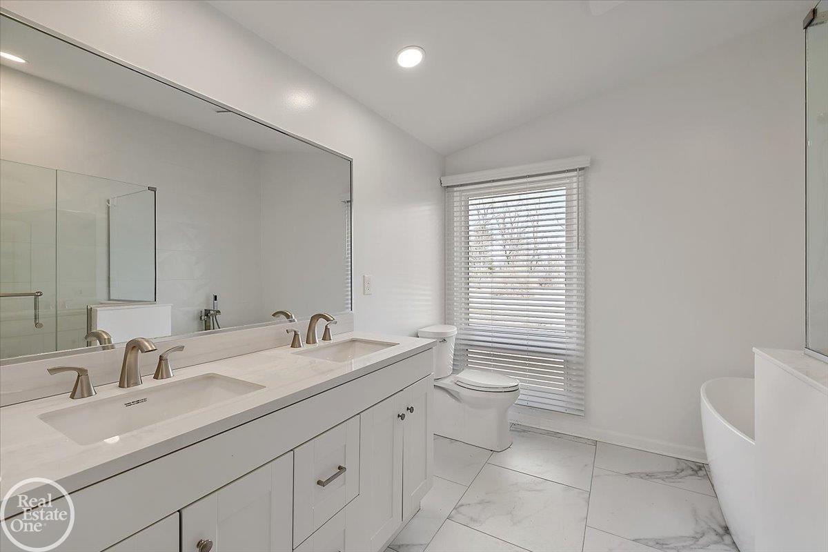 1765 E Predmore Road