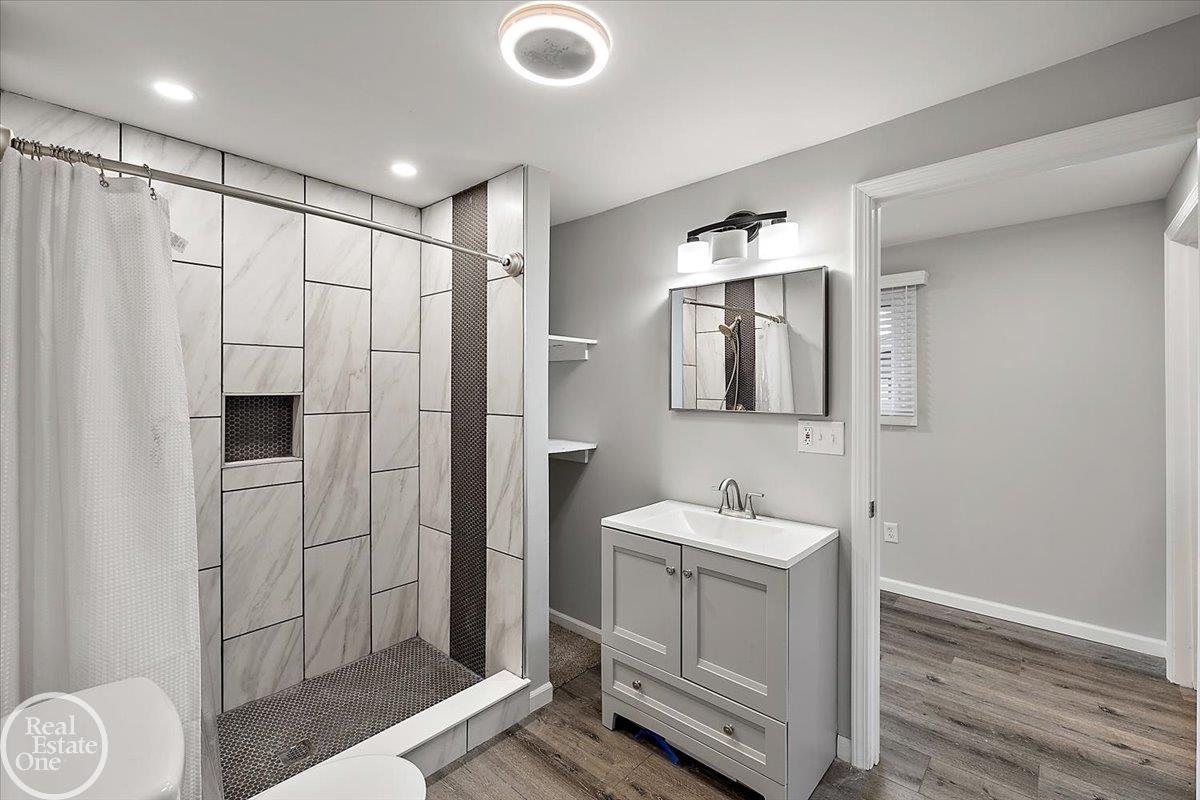 1765 E Predmore Road