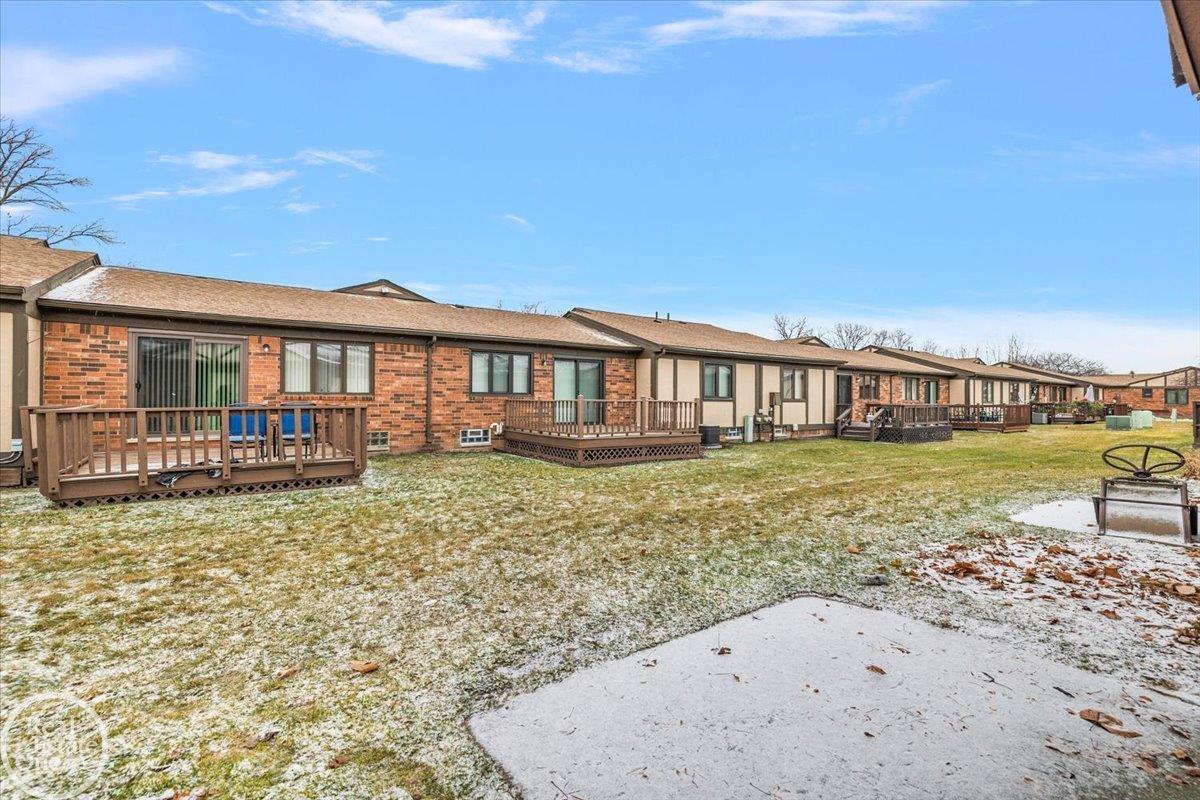 29900 N Grand Oaks Drive Bldg A Unit: Bldg #A, Unit #30M
