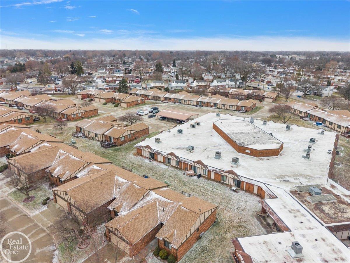 29900 N Grand Oaks Drive Bldg A Unit: Bldg #A, Unit #30M
