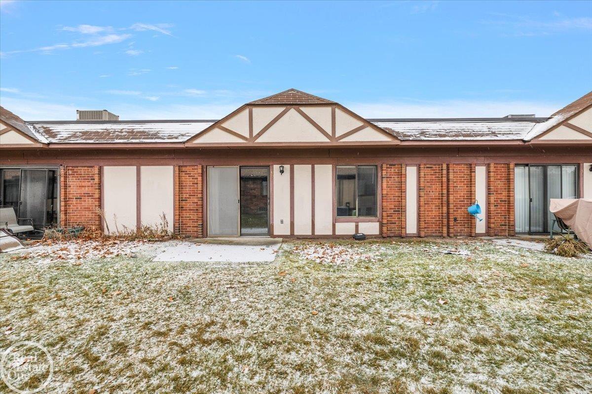 29900 N Grand Oaks Drive Bldg A Unit: Bldg #A, Unit #30M