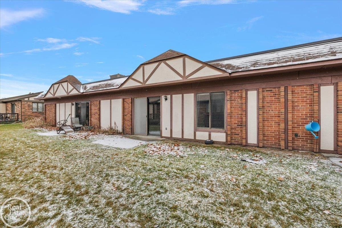 29900 N Grand Oaks Drive Bldg A Unit: Bldg #A, Unit #30M