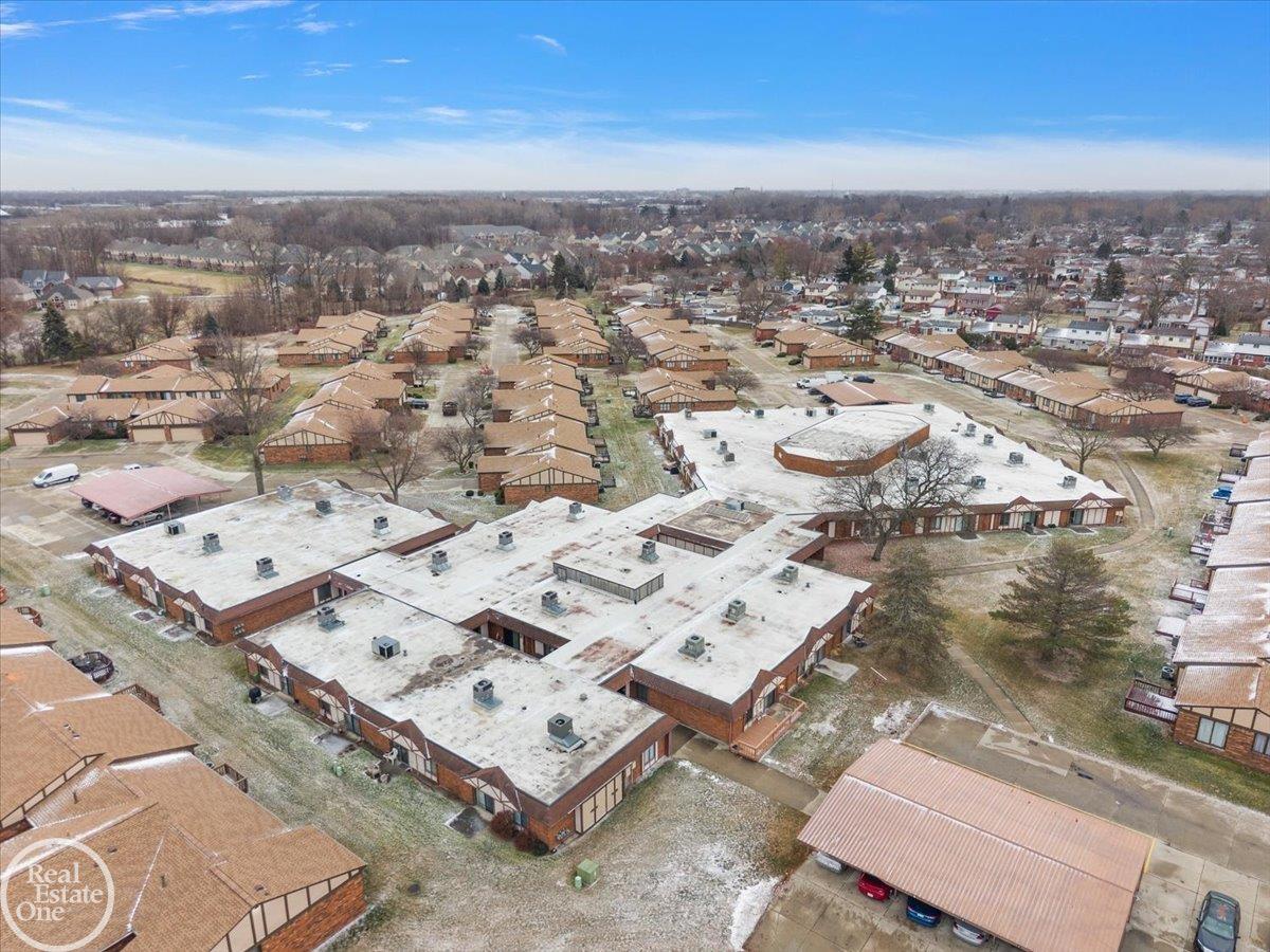 29900 N Grand Oaks Drive Bldg A Unit: Bldg #A, Unit #30M