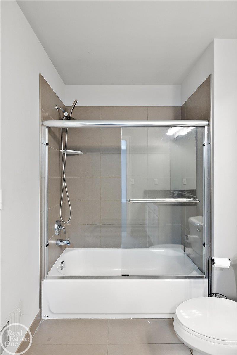 4919 Park Manor Drive Unit 7 Unit: Unit #7