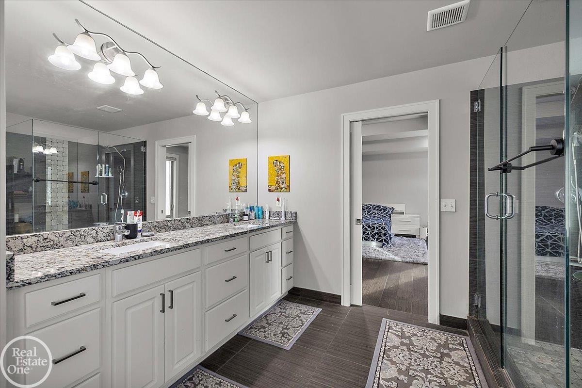 4919 Park Manor Drive Unit 7 Unit: Unit #7