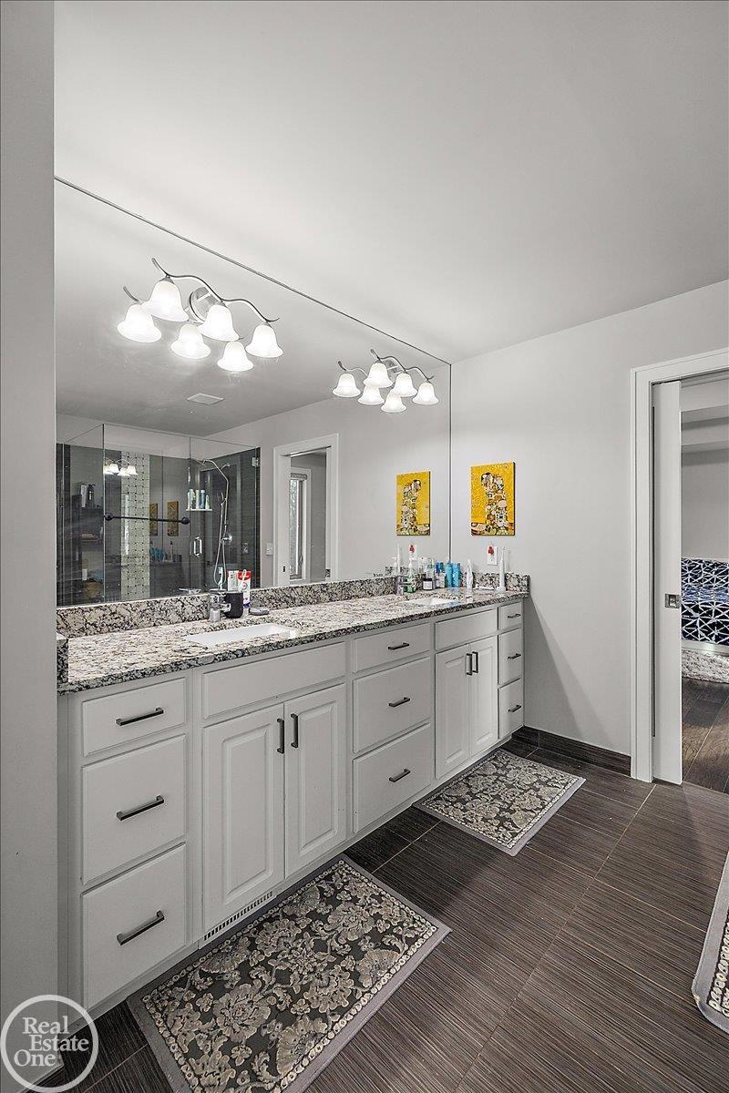4919 Park Manor Drive Unit 7 Unit: Unit #7