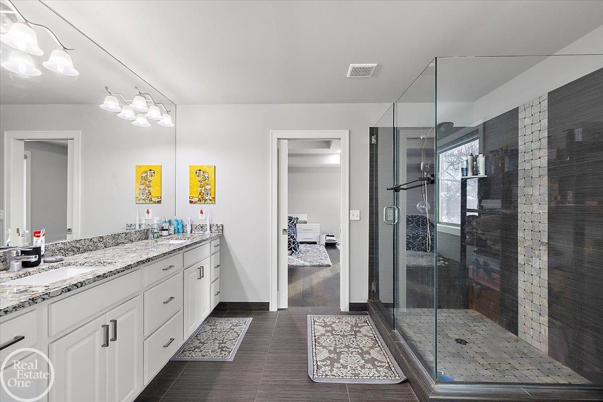 4919 Park Manor Drive Unit 7 Unit: Unit #7