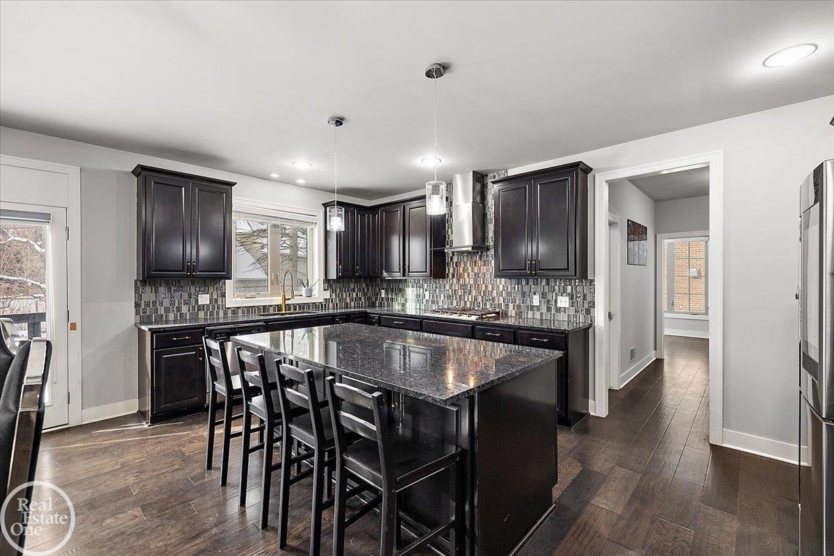 4919 Park Manor Drive Unit 7 Unit: Unit #7