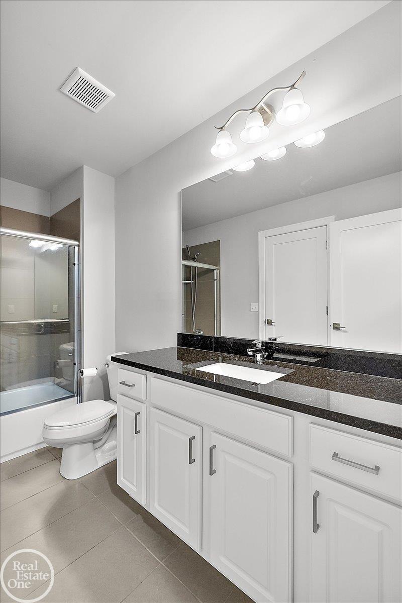 4919 Park Manor Drive Unit 7 Unit: Unit #7