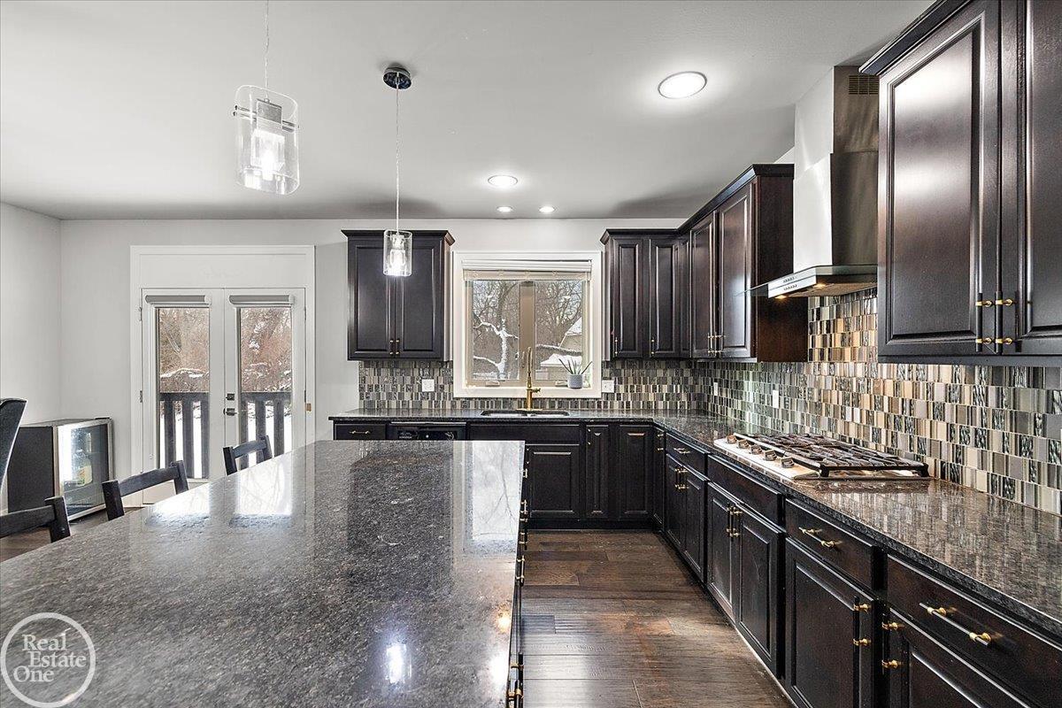 4919 Park Manor Drive Unit 7 Unit: Unit #7