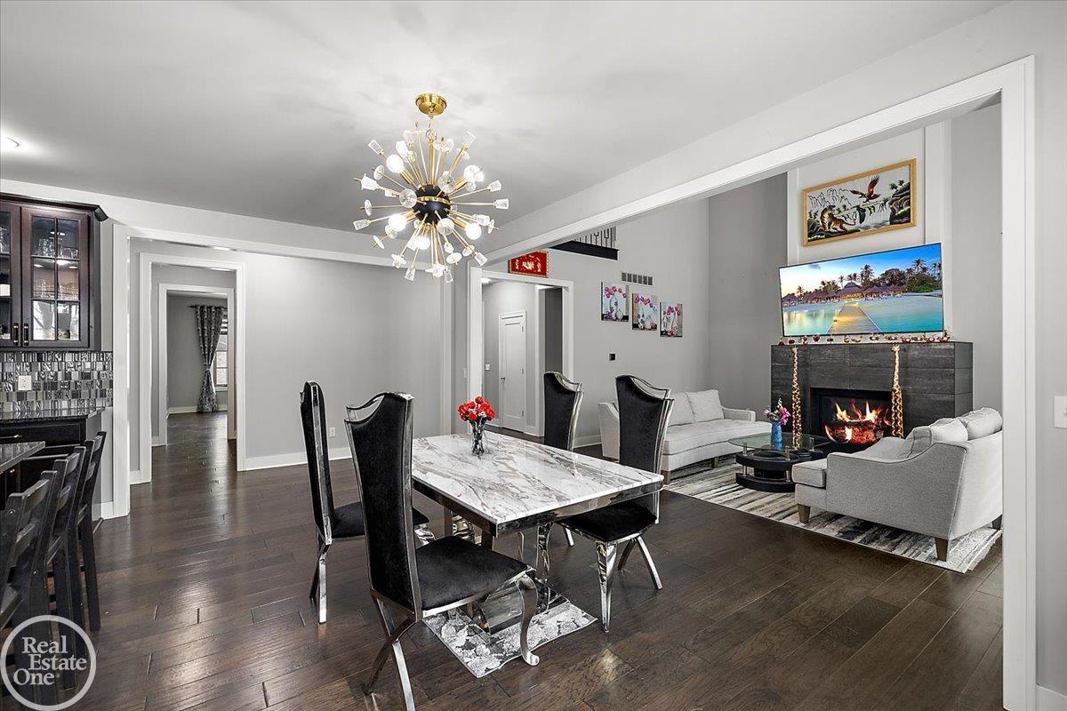 4919 Park Manor Drive Unit 7 Unit: Unit #7