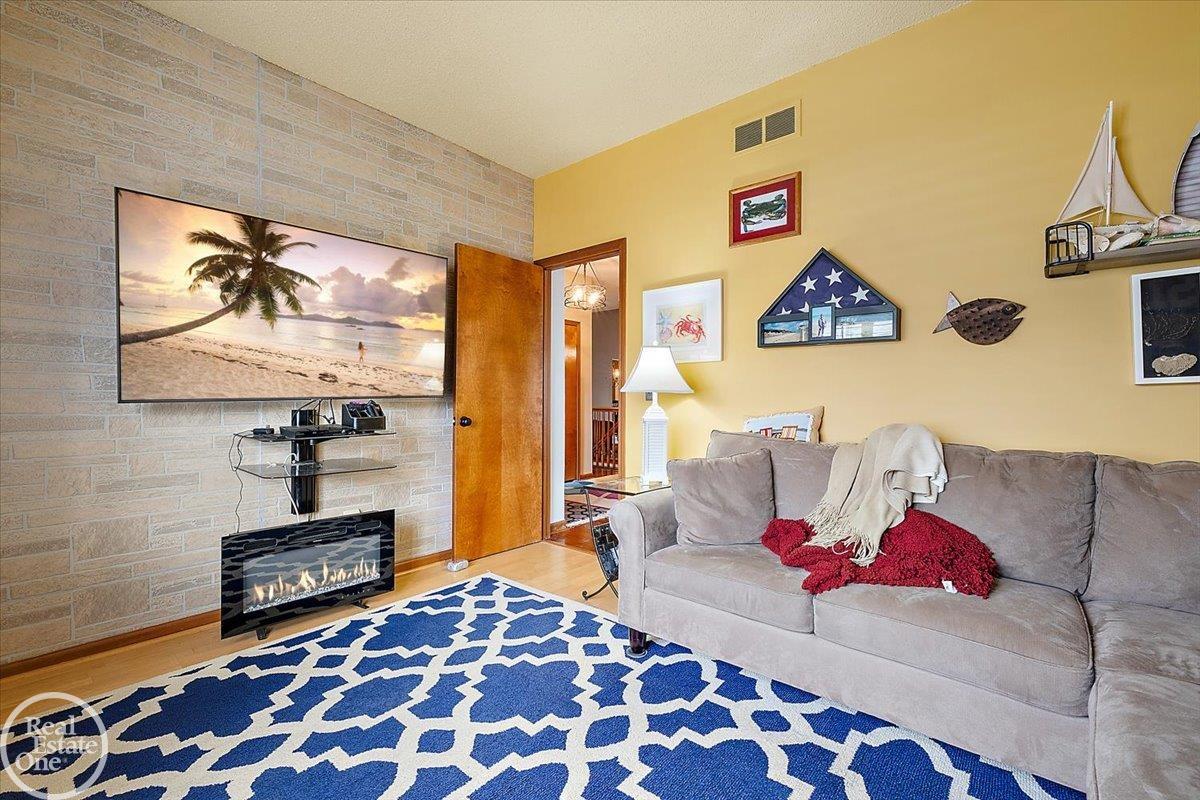 31130 Seneca Lane Unit 16 Unit: Unit #16