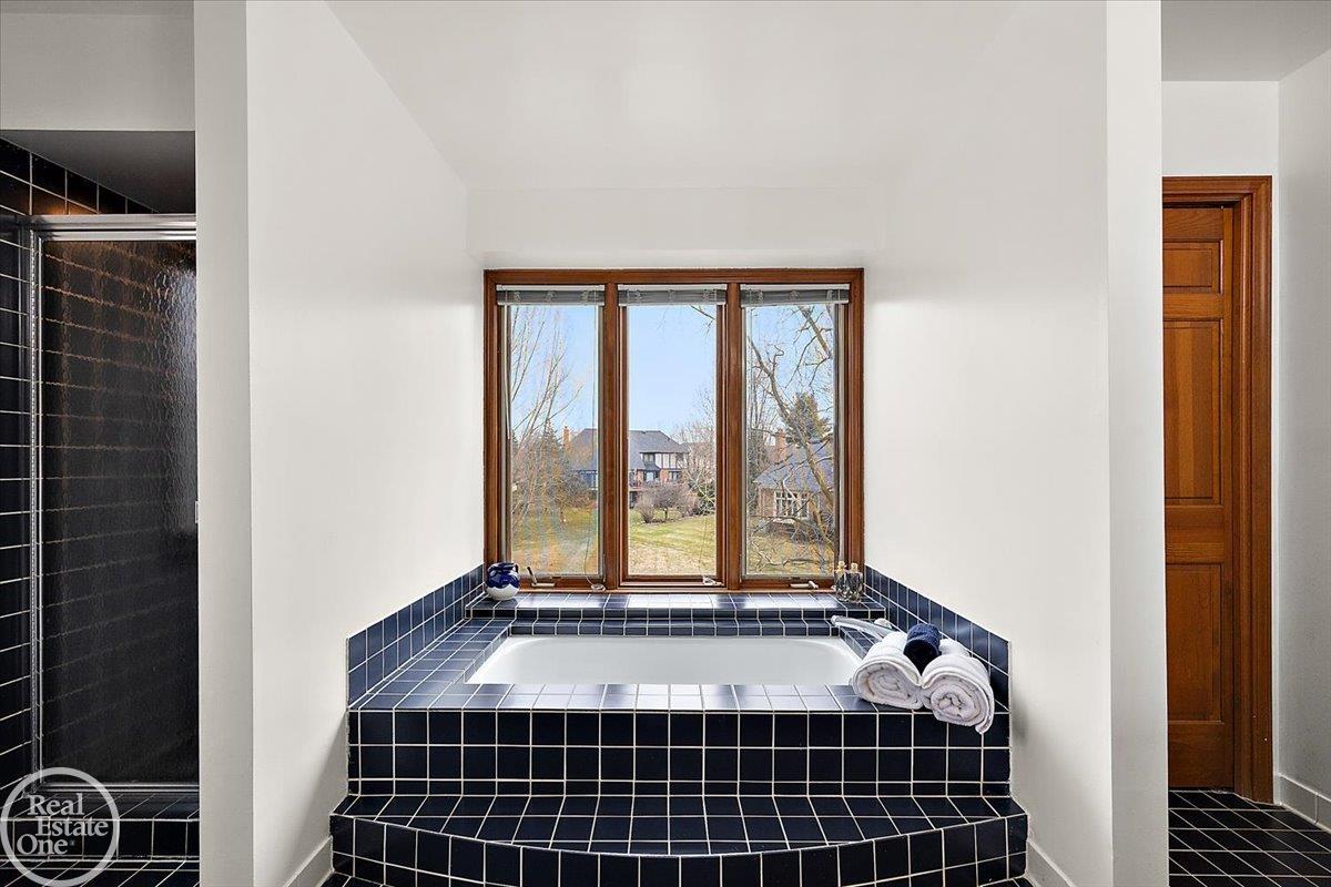 54168 Overbrook Court