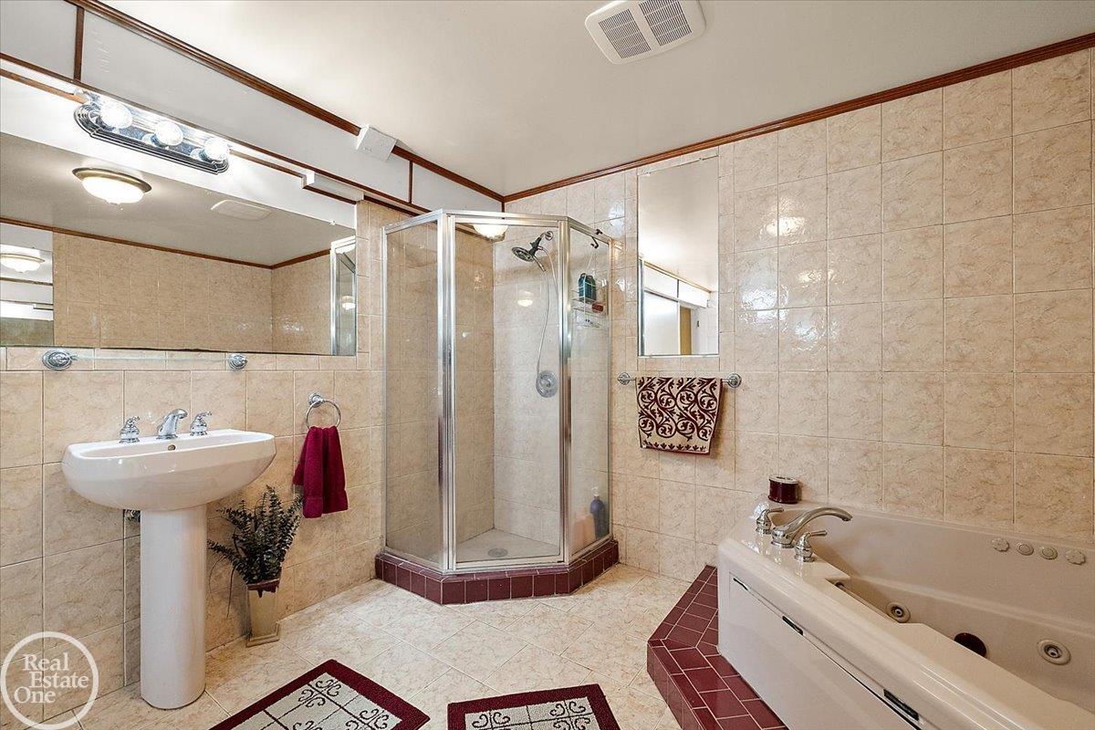 54168 Overbrook Court